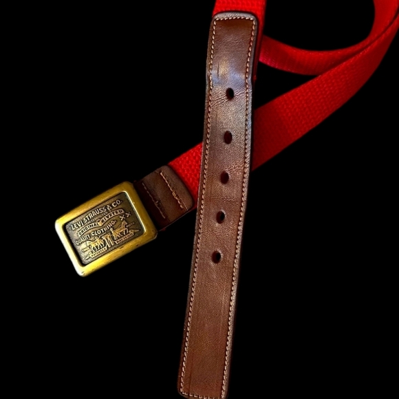 Levi’s Strauss & Co Vintage Brass Buckle & Belt made by Century 1980s Size 30 - Picture 2 of 8